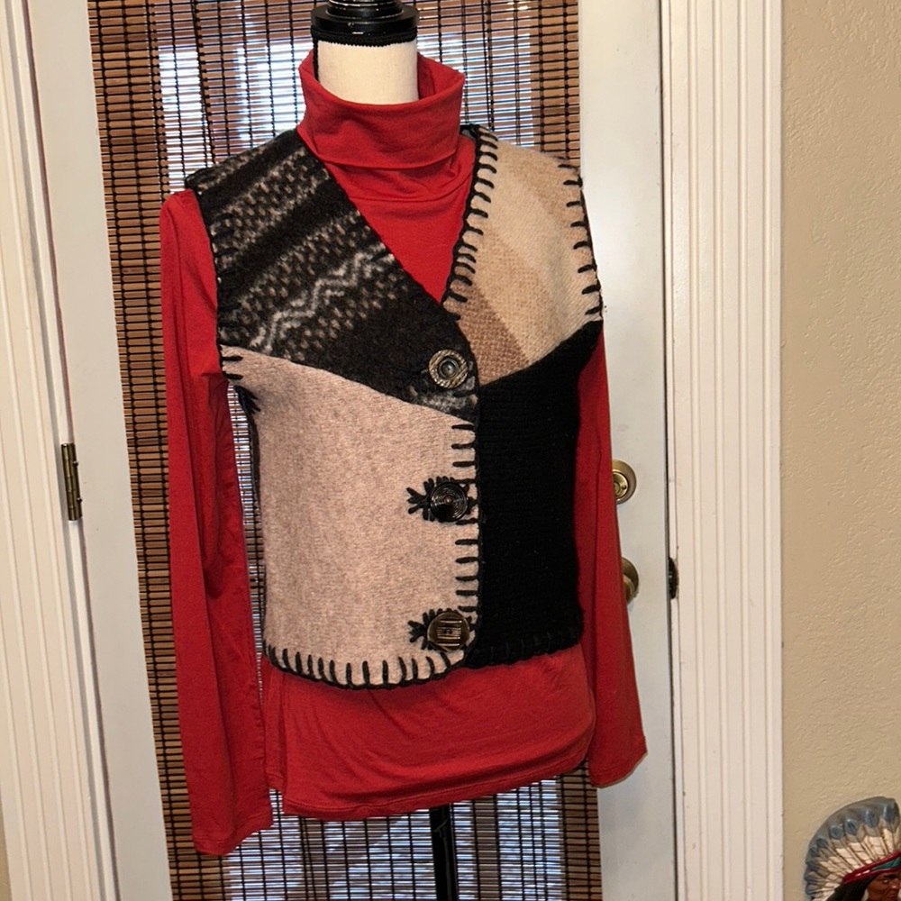 Baabaazuzu Tan & Brown Recycled Wool Vest SM w/Old Ranch Teton T-Neck SM NWT